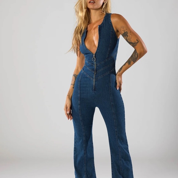 Denim Sleeveless Jumpsuit - Picture 5 of 7